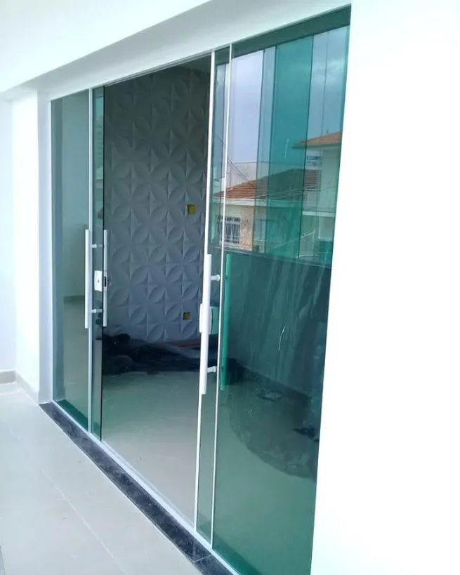 Portas de vidro em Vinhedo - aplicação sob medida para portas de vidro