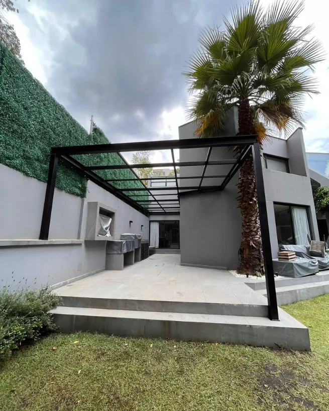 Telhado de vidro em Vinhedo - vedação e acabamento em cobertura